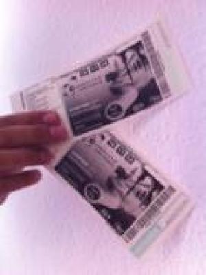 vendo 2 bolis bic y de regalo 2 abonos para la Semif Copa Davis en Cordoba - SOMBRA —550€